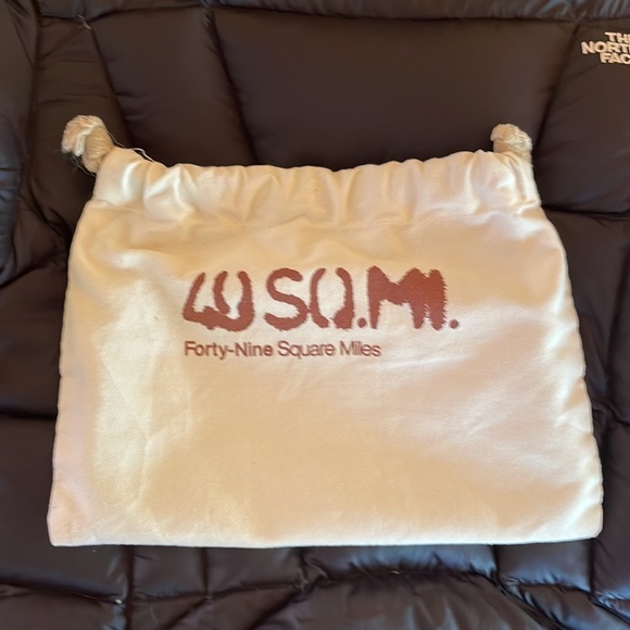 49 Square Miles Black Suede Chit Chat Phone Wallet Wristlet Zip Around - Picture 4 of 15